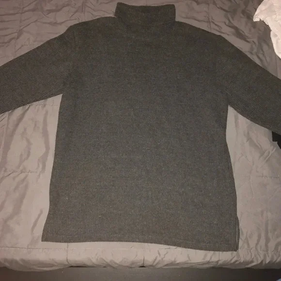 Honor’s Brand Men’s Grey Sweater - Nice and a comfortable material - Picture 2 of 3
